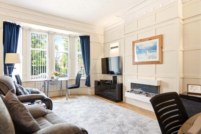 2 bed Flat for sale Image 5