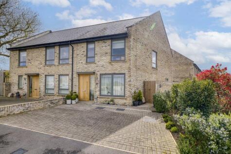 Contemporary 3 bedroom home in Castle Cary
