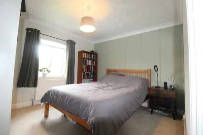 Bedroom..JPG