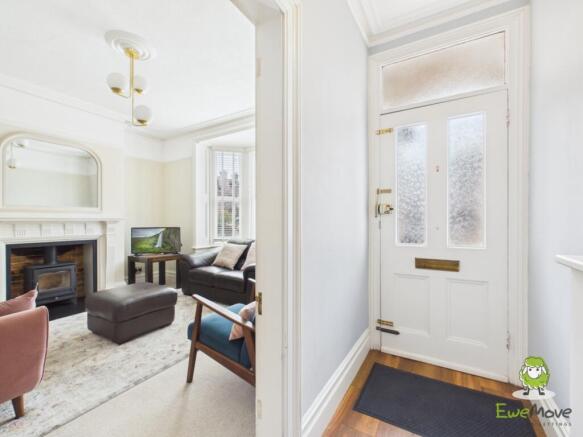 EweMove Estate Agents Basingstoke - 19 Beaconsfiel