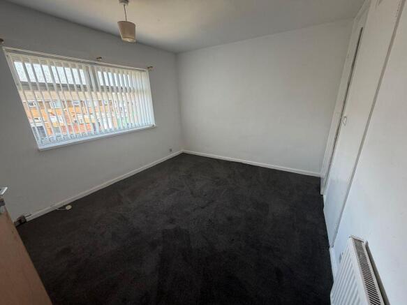 3 bed Terraced to rent Image 5