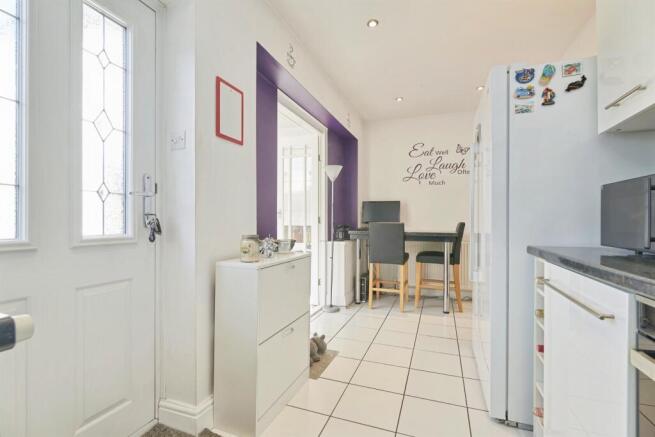 3 bed Semi-Detached for sale Image 5