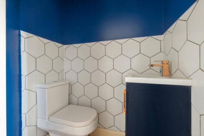 5 bed Terraced for sale Image 7