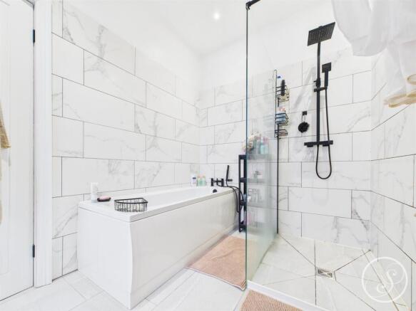 2 bed Terraced for sale Image 8