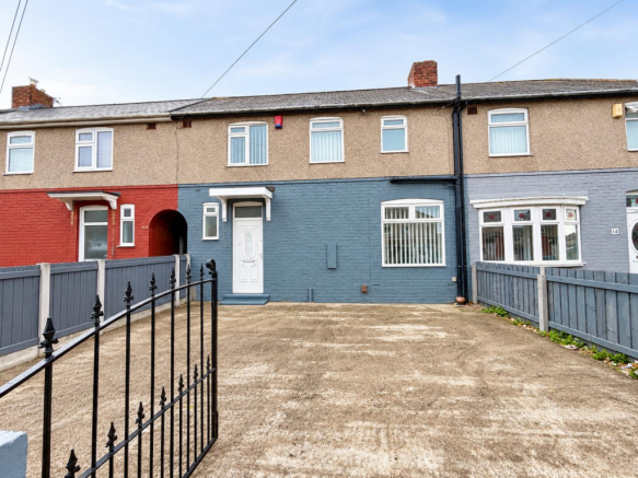3-bed terraced on Laurel Avenue, Thornaby, Stockton-On-Tees, £100,000