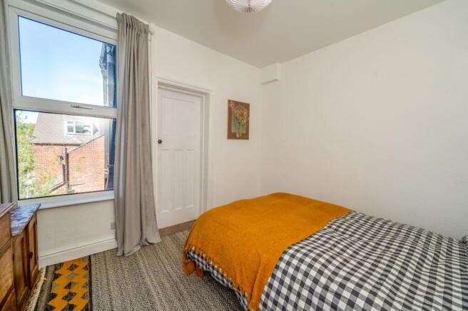 3 bed Terraced for sale Image 12