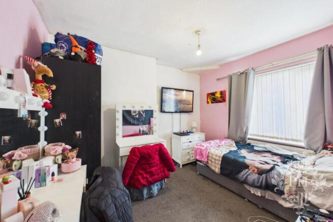 3 bed Semi-Detached for sale Image 7