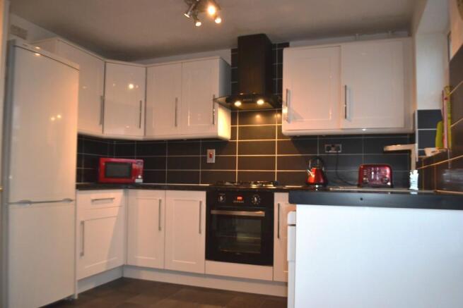 Nice Contemporary Kitchen S66 1WY