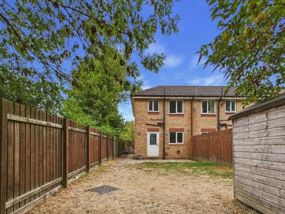Wharton Drive, Chesterfield photo 4