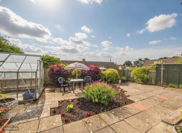 Garden Sunny 3 .jpg