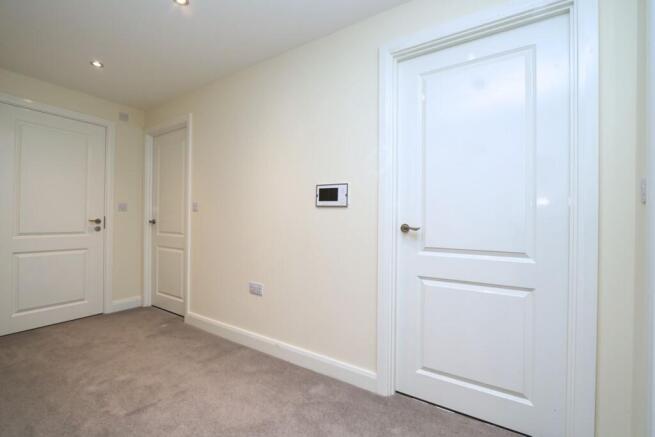 2 bed Apartment for sale Image 5