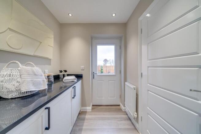 4 bed Detached for sale Image 5