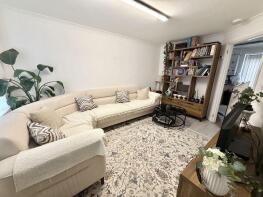 40, Gravenmoor Drive, Salford M7 4YW