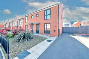 35, Buttercup Crescent, Bloxwich WS3 1FL