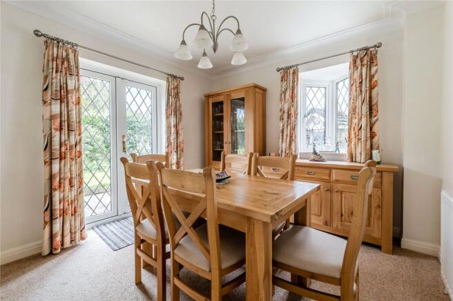 4 bed Detached for sale Image 5