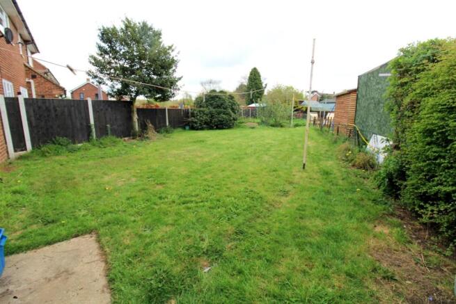 REAR GARDEN.JPG