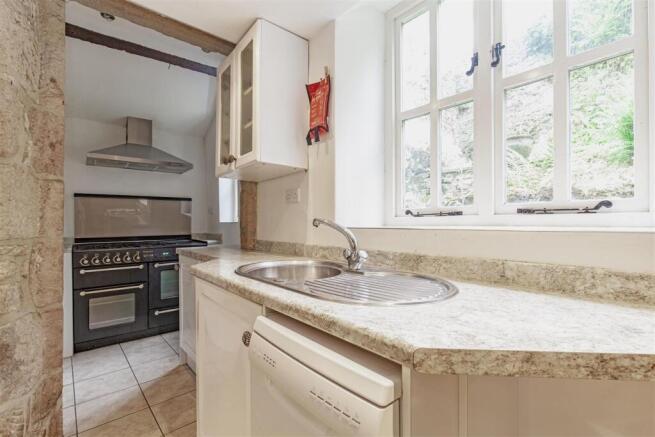Kitchen-6.jpg