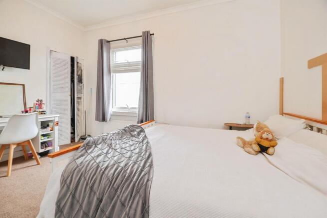 2 bed Terraced for sale Image 12