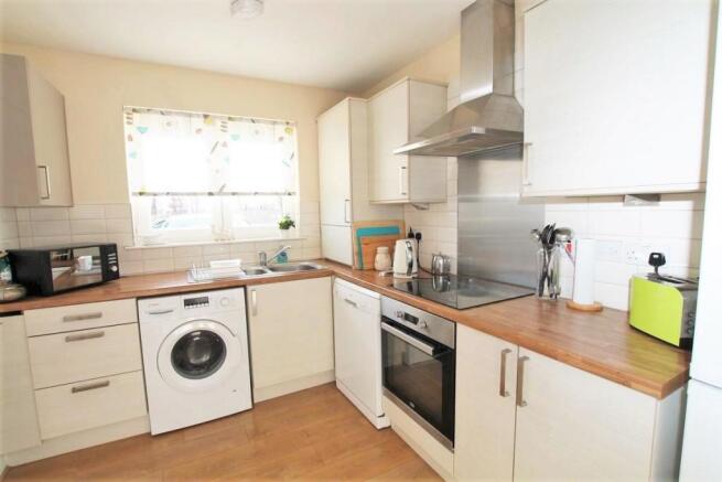 5- Kitchen (Copy).jpg