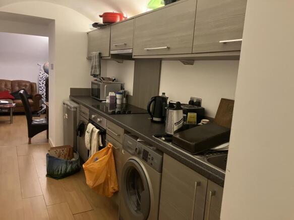 1 bed Flat for sale Image 5