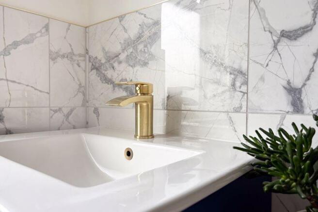 HIGH END FINISHES