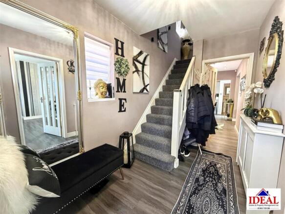 3 bed Semi-Detached for sale Image 9