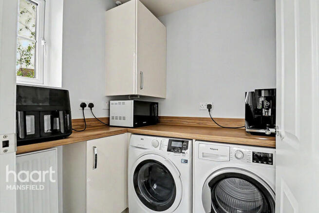 4 bed Detached for sale Image 7
