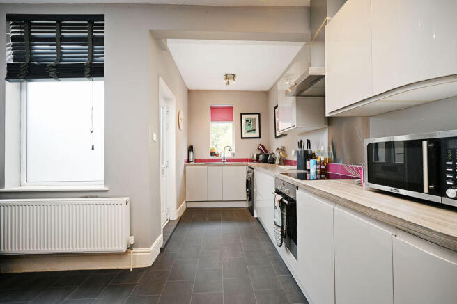3 bed Terraced for sale Image 10