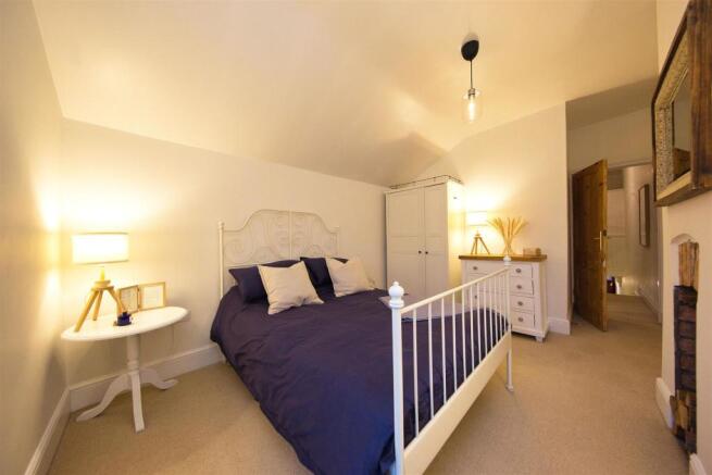 132 Moorland Rd 1384.jpg