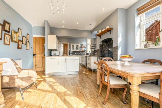 Dining Kitchen