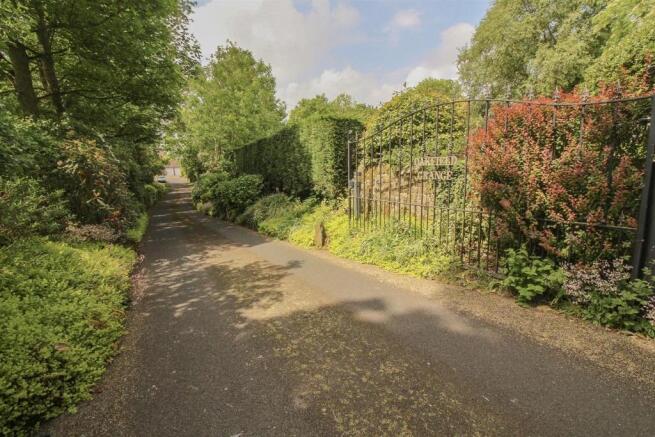 Private Lane