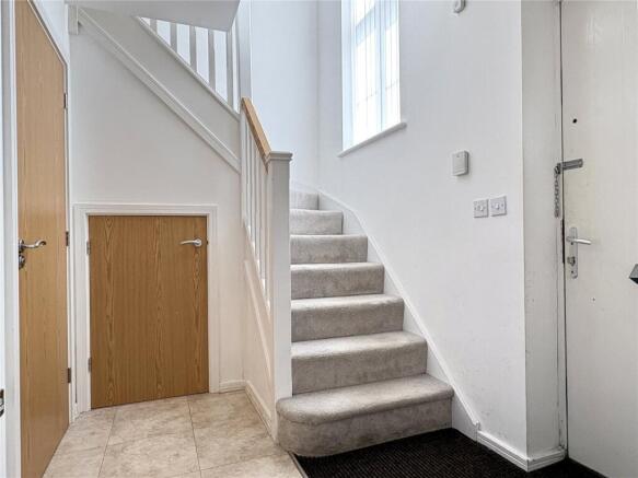 4 bed Detached for sale Image 8