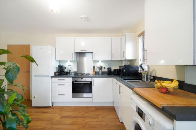 Cairns Avenue, Styles House, SW16 photo 4