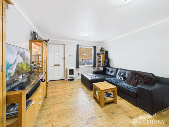 CAM03852G0-PR0431-STILL009