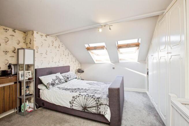 3 bed Terraced for sale Image 7