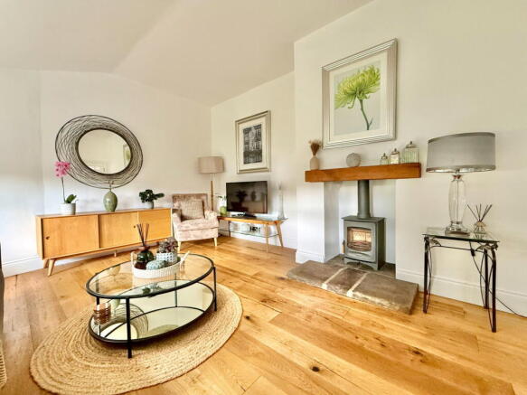 4 bed Link Detached House for sale Image 7