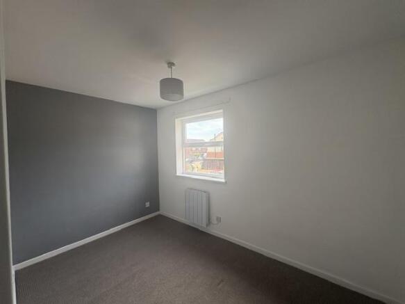 2 bed House to rent Image 6