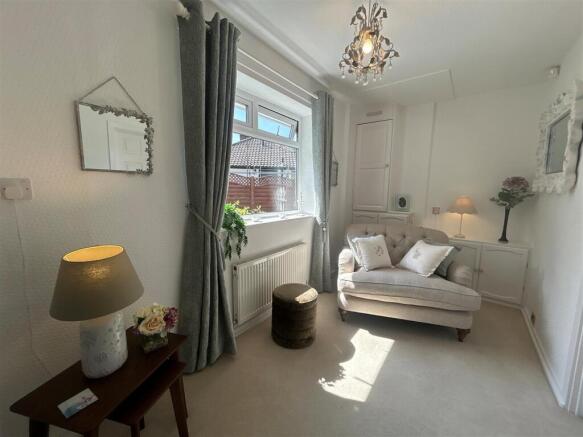 Fylde Avenue, Heald Green, Cheadle photo 4