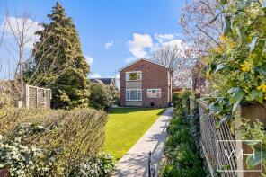 9, Roehampton Rise, Cusworth, Doncaster DN5 8LH