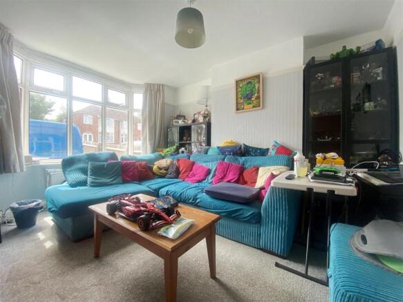 27 Belmont Road, Rugby