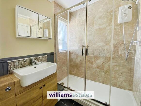 Moldsdale Road, Mold, CH7 photo 4