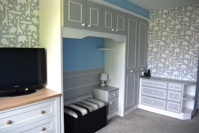 bedroom 3a.JPG