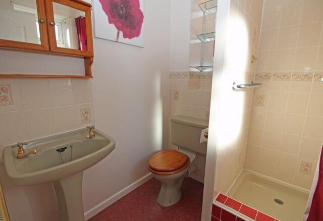Ensuite shower...