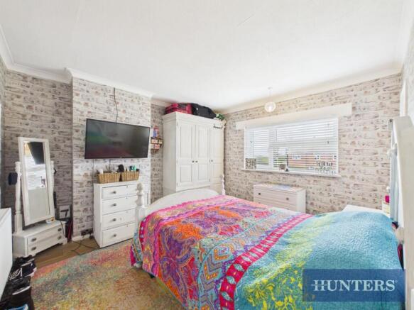 4 bed Semi-Detached for sale Image 11