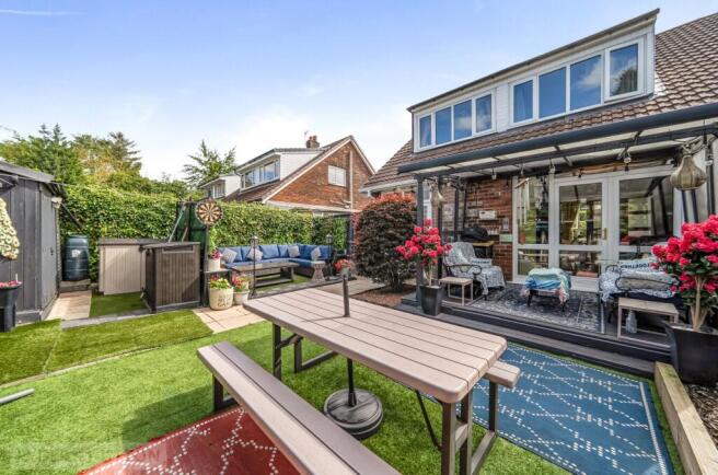 3 bed Semi-Detached for sale Image 10
