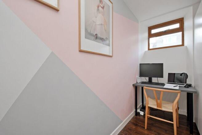 Bedroom 3/Dres...