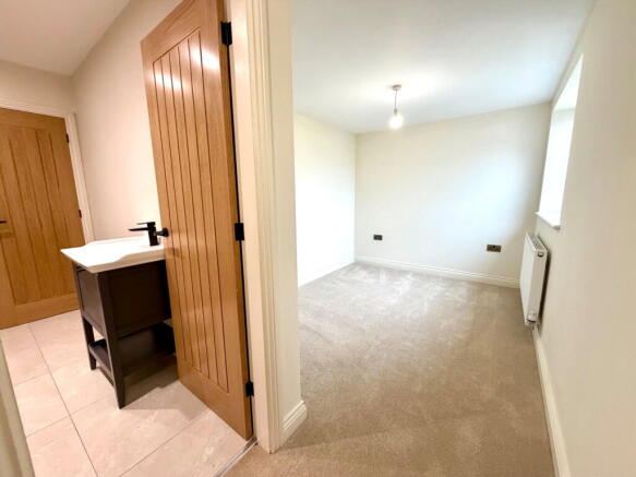 3 bed Detached Bungalow for sale Image 11
