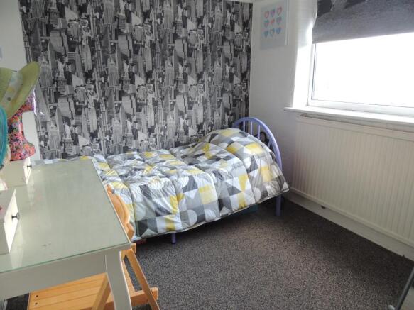 bed 2.jpg