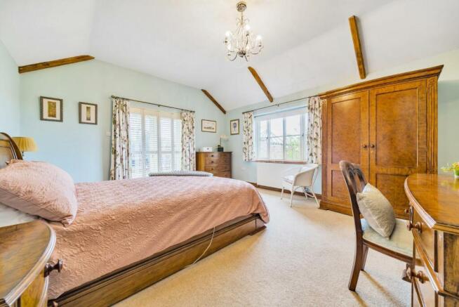 MASTER BEDROOM.jpg