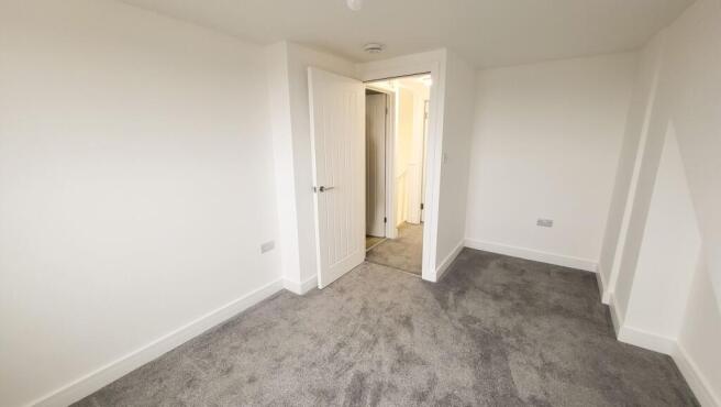 2 bed Flat to rent Image 4